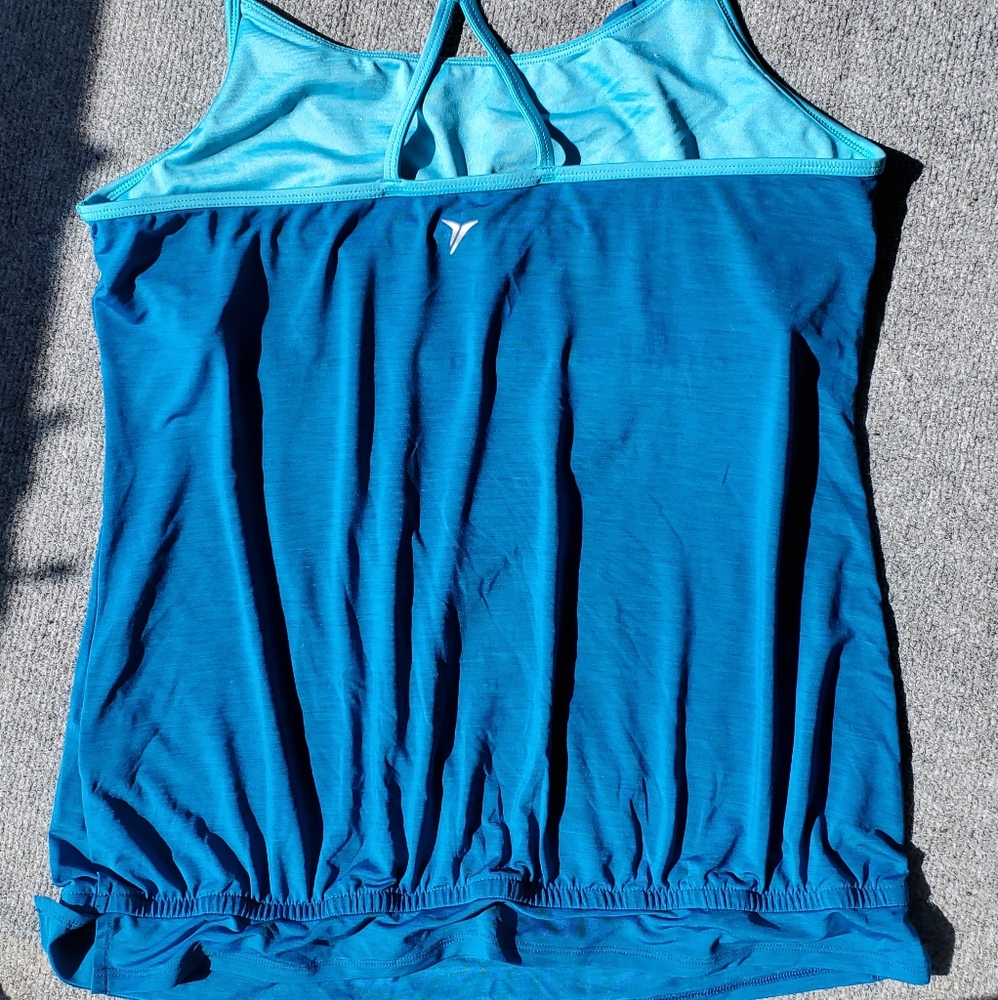Old Navy top - Picture 5 of 6